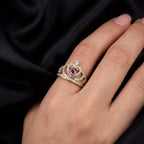 Real 14K Quinceañera Crown Ring detail – sweet 15 ring solid gold red stone