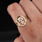 10K gold quinceañera ring detail view – anillo 15 años oro real no bañado