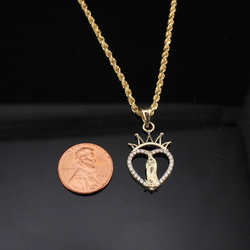 Real 10K Gold Virgin Mary Heart Charm detail – solid gold quinceañera necklace