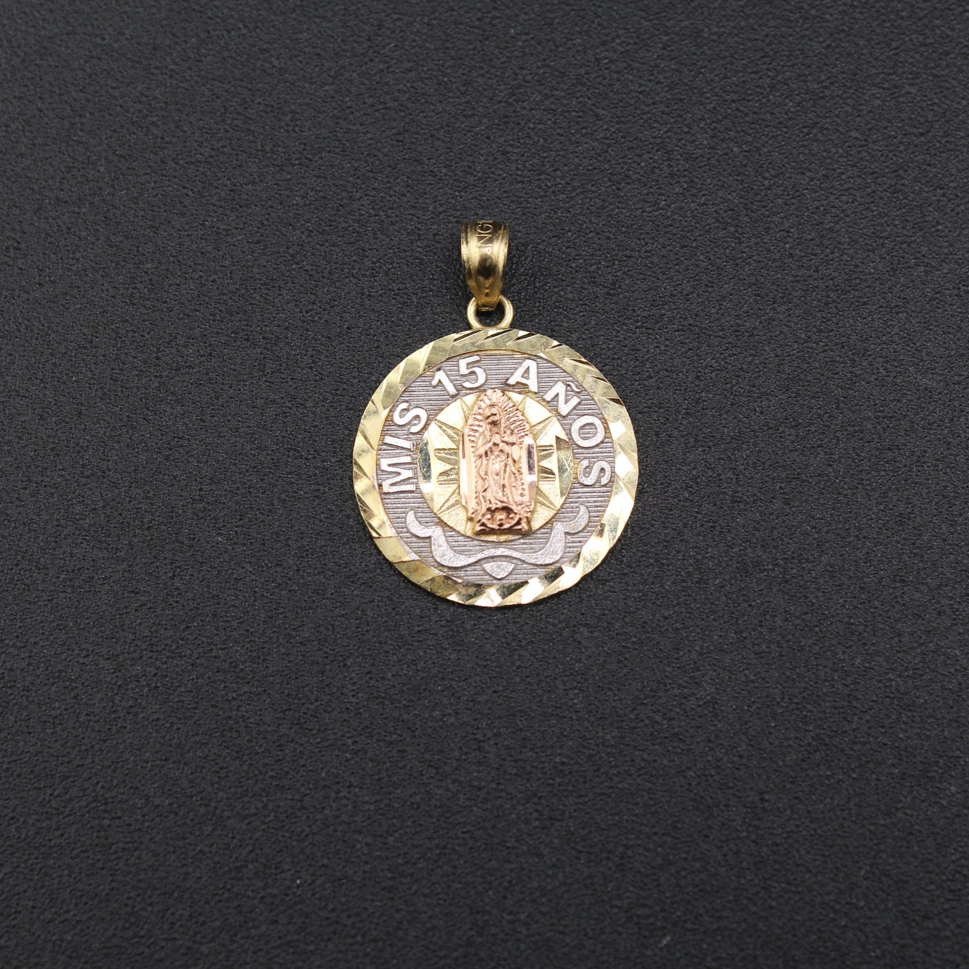 Real 10K Gold Quinceañera 15 Anos Pendant on cream – mis 15 años dije oro real