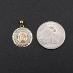 10K gold Mis 15 Anos pendant detail – dije quinceañera 15 años en oro real no bañado