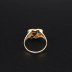 14K gold heart quinceañera ring detail – anillo de quinceañera piedra rosa oro 14K real
